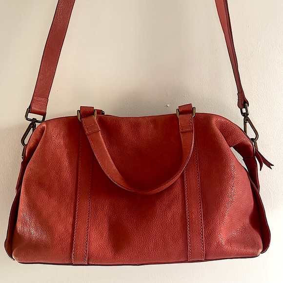 Madewell Handbags - MADEWELL Glasgow Satchel leather bag in tomato red